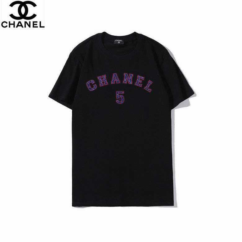 les T-shirts Chanel Femme offrent une élégance et un confort inégalés.