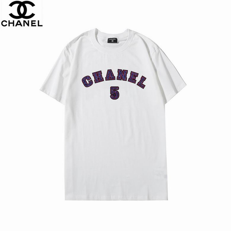 les T-shirts Chanel Femme offrent une élégance et un confort inégalés.
