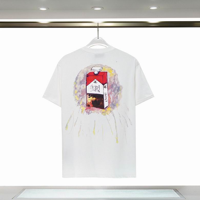 les T-shirts Chanel Femme offrent une élégance et un confort inégalés.