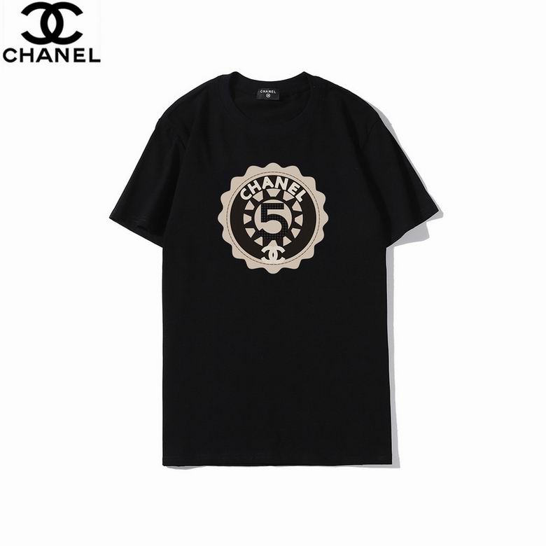 les T-shirts Chanel Femme offrent une élégance et un confort inégalés.