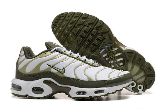 Les  Baskets Nike Air Max Tn incarnent un style emblématique et une performance supérieure. Pas cher. Le moin cher.