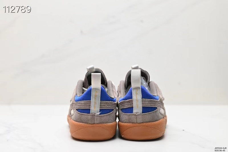 Les baskets Puma allient style et performance de manière exceptionnelle.Leur design innovant et leurs technologies avancées en font un choix idéal pour les sportifs et les amateurs de mode.