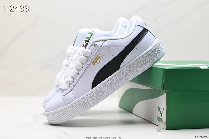 Les baskets Puma Femme se distinguent par leur style audacieux et moderne, alliant des éléments sportifs et urbains. Inspirées des tendances actuelles