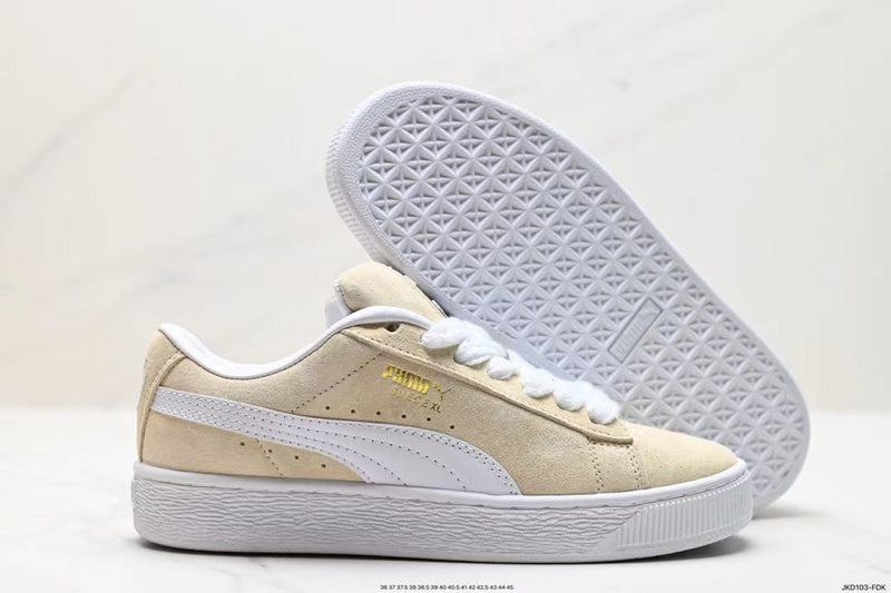 Les baskets Puma Femme se distinguent par leur style audacieux et moderne, alliant des éléments sportifs et urbains. Inspirées des tendances actuelles