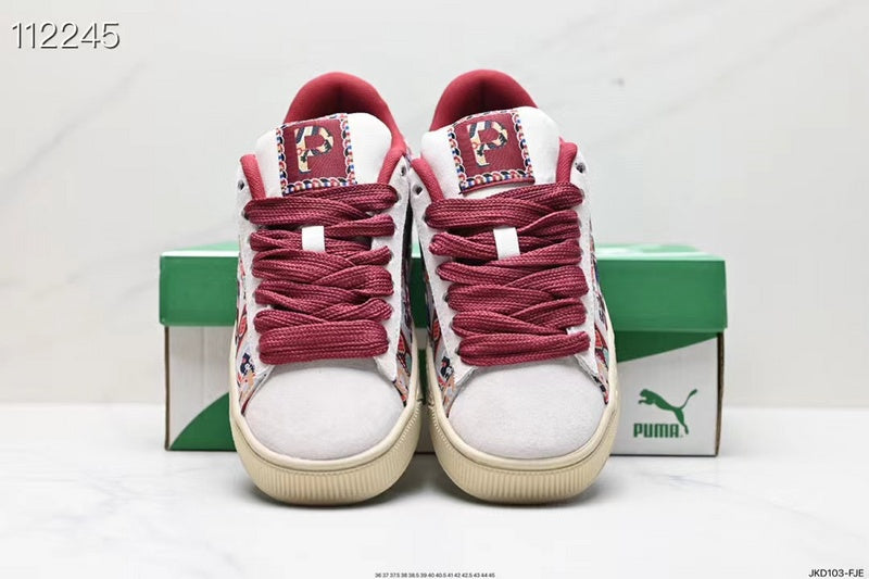 Les baskets Puma Femme se distinguent par leur style audacieux et moderne, alliant des éléments sportifs et urbains. Inspirées des tendances actuelles