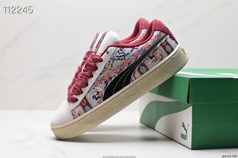 Les baskets Puma Femme se distinguent par leur style audacieux et moderne, alliant des éléments sportifs et urbains. Inspirées des tendances actuelles
