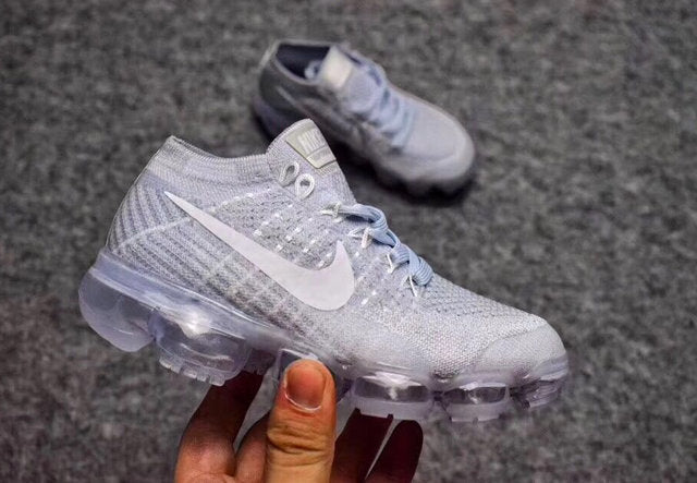 Baskets pour Enfants Nike Air Vapormax grise