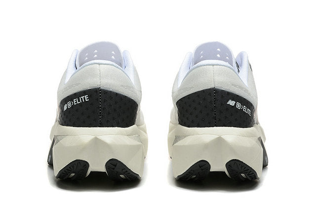 Les baskets New Balance allient style et confort. Leur design classique et leurs matériaux de haute qualité en font un choix idéal pour les amateurs de sneakers.pas cher. Le moins cher.