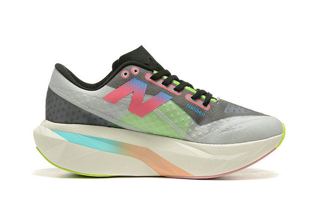 Les baskets New Balance allient style et confort. Leur design classique et leurs matériaux de haute qualité en font un choix idéal pour les amateurs de sneakers.pas cher. Le moins cher.