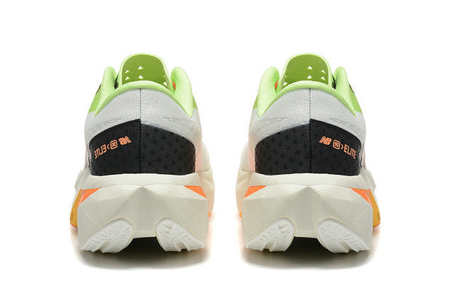 Les baskets New Balance allient style et confort. Leur design classique et leurs matériaux de haute qualité en font un choix idéal pour les amateurs de sneakers.pas cher. Le moins cher.