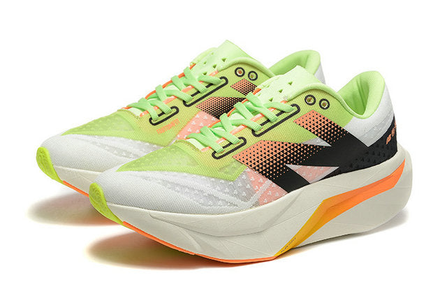 Les baskets New Balance allient style et confort. Leur design classique et leurs matériaux de haute qualité en font un choix idéal pour les amateurs de sneakers.pas cher. Le moins cher.