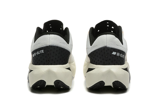 Les baskets New Balance allient style et confort. Leur design classique et leurs matériaux de haute qualité en font un choix idéal pour les amateurs de sneakers.pas cher. Le moins cher.