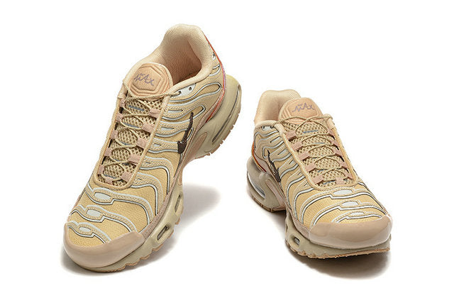 Les  Baskets Nike Air Max Tn incarnent un style emblématique et une performance supérieure. Pas cher. Le moin cher.