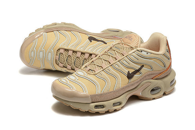 Les  Baskets Nike Air Max Tn incarnent un style emblématique et une performance supérieure. Pas cher. Le moin cher.