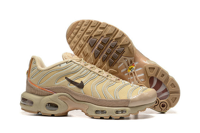 Les  Baskets Nike Air Max Tn incarnent un style emblématique et une performance supérieure. Pas cher. Le moin cher.