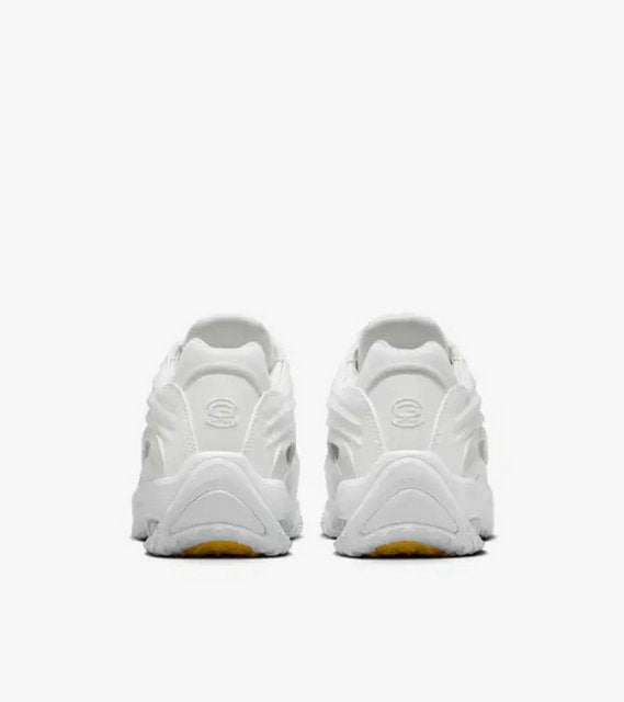 Les baskets Nike X Nocta Hot Step 2 incarnent l'alliance parfaite entre un style audacieux haut de gamme collaboration Nocta.pas cher