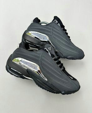 Les baskets Nike X Nocta Hot Step 2 incarnent l'alliance parfaite entre un style audacieux haut de gamme collaboration Nocta.pas cher