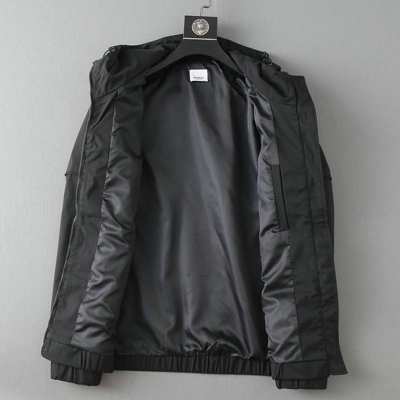Les vestes Burberry incarnent l'élégance et la qualité, offrant une expérience exceptionnelle. Leur design raffiné et leurs matériaux de haute qualité.pas cher. Le moins cher.