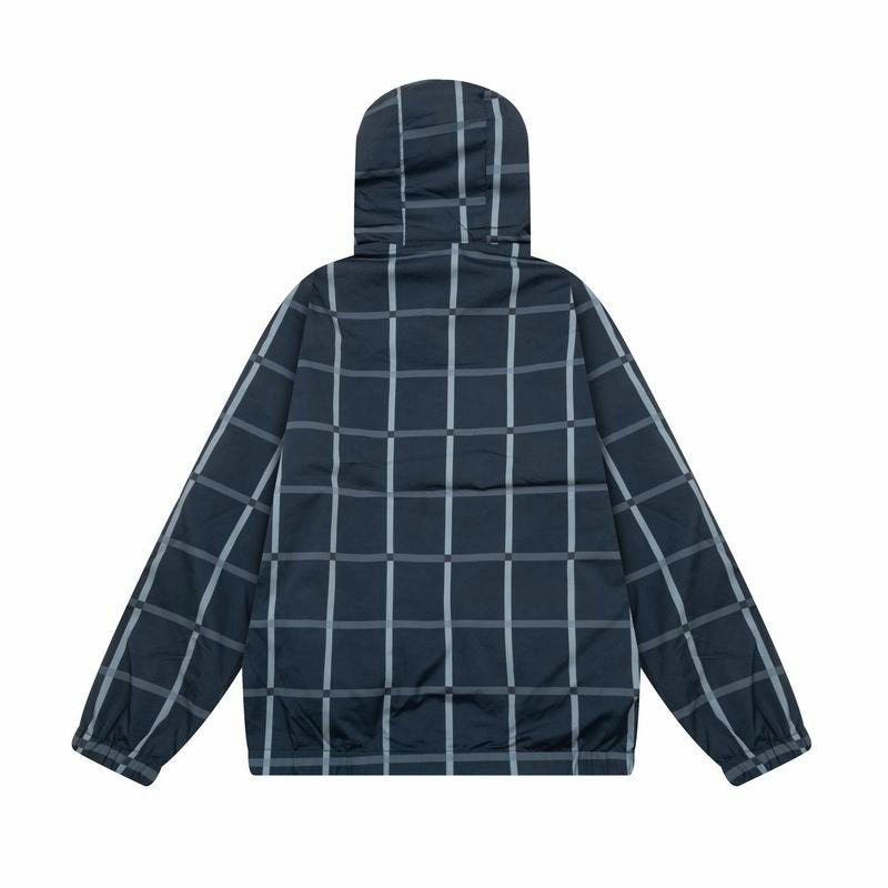 Les vestes Burberry incarnent l'élégance et la qualité, offrant une expérience exceptionnelle. Leur design raffiné et leurs matériaux de haute qualité.pas cher. Le moins cher.