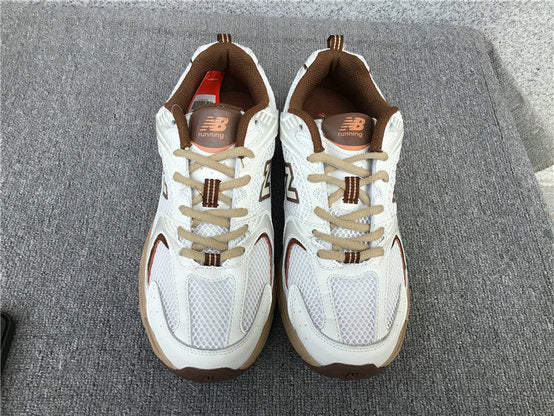 Les baskets New Balance allient style et confort. Leur design classique et leurs matériaux de haute qualité en font un choix idéal pour les amateurs de sneakers.pas cher. Le moins cher.