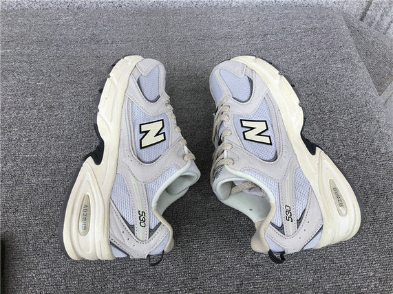 Les baskets New Balance allient style et confort. Leur design classique et leurs matériaux de haute qualité en font un choix idéal pour les amateurs de sneakers.pas cher. Le moins cher.