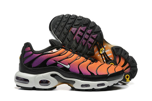 Les  Baskets Nike Air Max Tn incarnent un style emblématique et une performance supérieure. Pas cher. Le moin cher.
