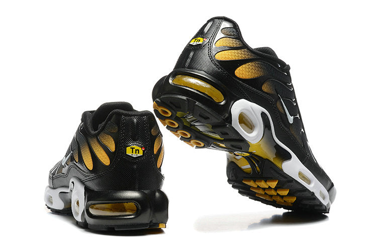 Les  Baskets Nike Air Max Tn incarnent un style emblématique et une performance supérieure. Pas cher. Le moin cher.