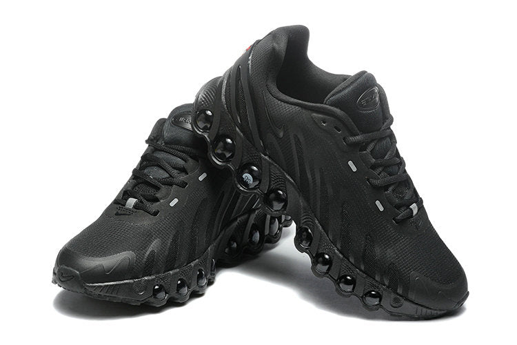 Les baskets Nike Air Max DN8 combinent innovation et design moderne pour offrir un style dynamique et une performance inégalée.pas cher . Le moins cher.