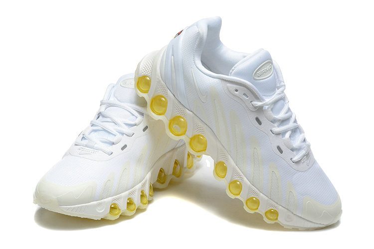 Les baskets Nike Air Max DN8 combinent innovation et design moderne pour offrir un style dynamique et une performance inégalée.pas cher . Le moins cher.