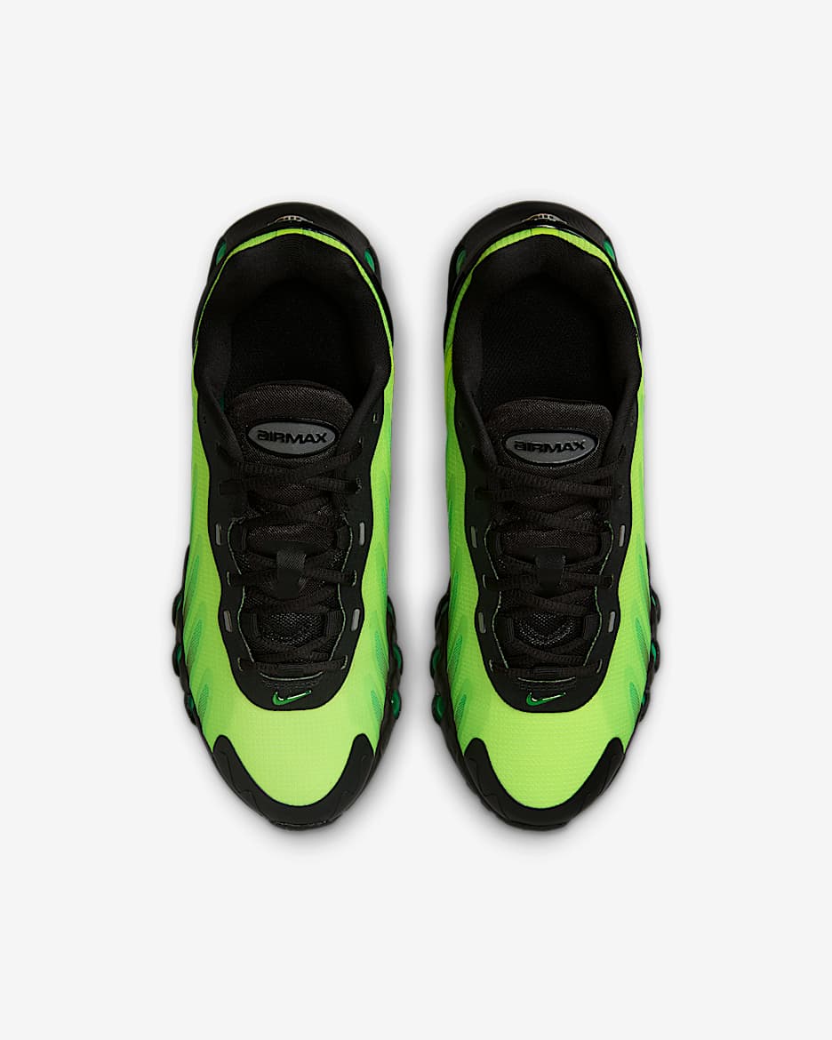 Les baskets Nike Air Max DN8 combinent innovation et design moderne pour offrir un style dynamique et une performance inégalée.pas cher . Le moins cher.