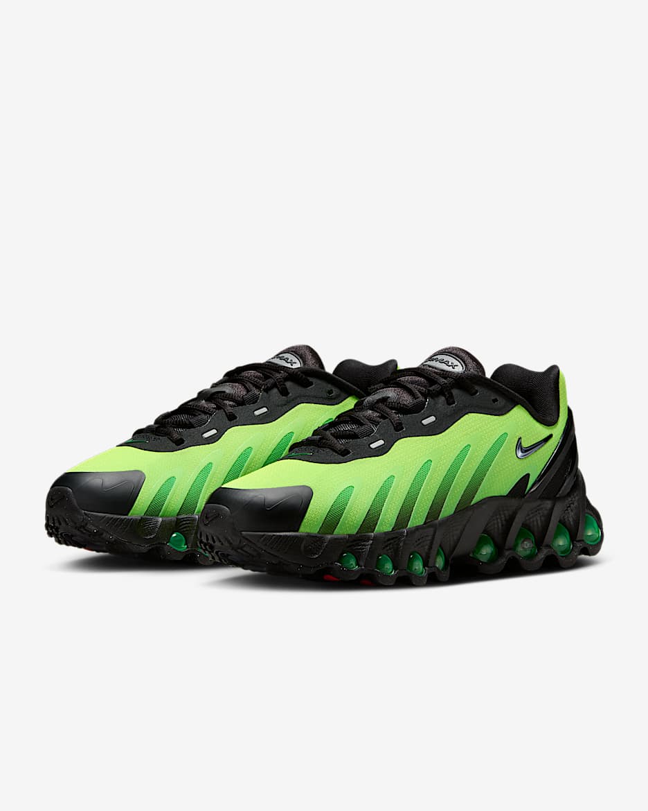 Les baskets Nike Air Max DN8 combinent innovation et design moderne pour offrir un style dynamique et une performance inégalée.pas cher . Le moins cher.
