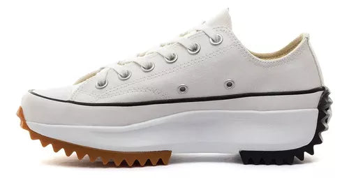 Les baskets Converse Femme se distinguent par leur design iconique et leur esthétique vintage. exceptionnel les couleurs de l'Amérique