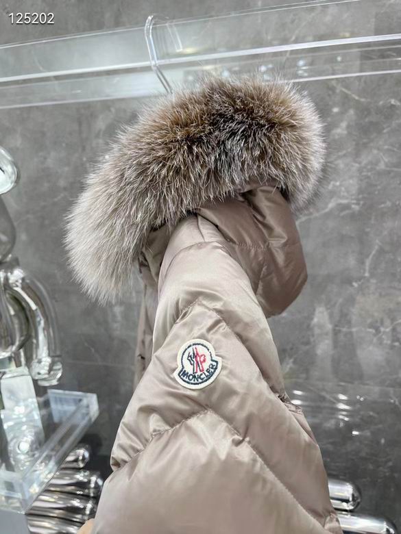 Les doudounes manteau Moncler Femme, ainsi que les Moncler Femme, incarnent un style et un raffinement incomparables.