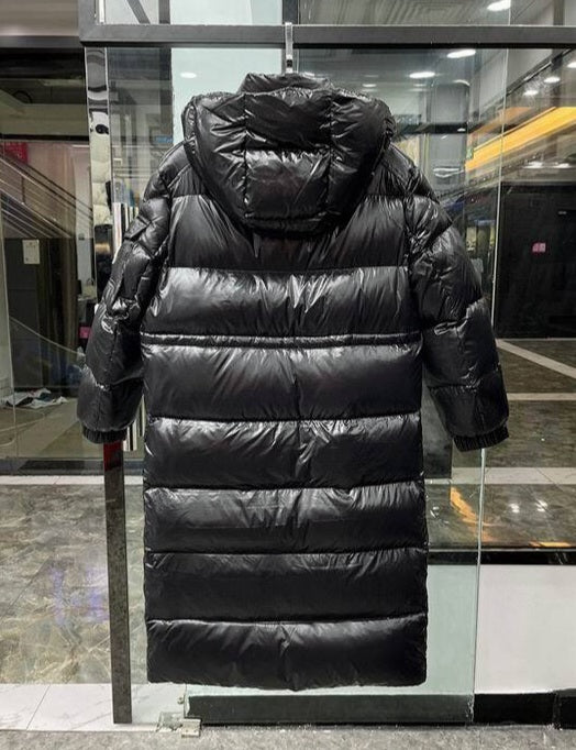 Les doudounes manteau Moncler Femme, ainsi que les Moncler Femme, incarnent un style et un raffinement incomparables.