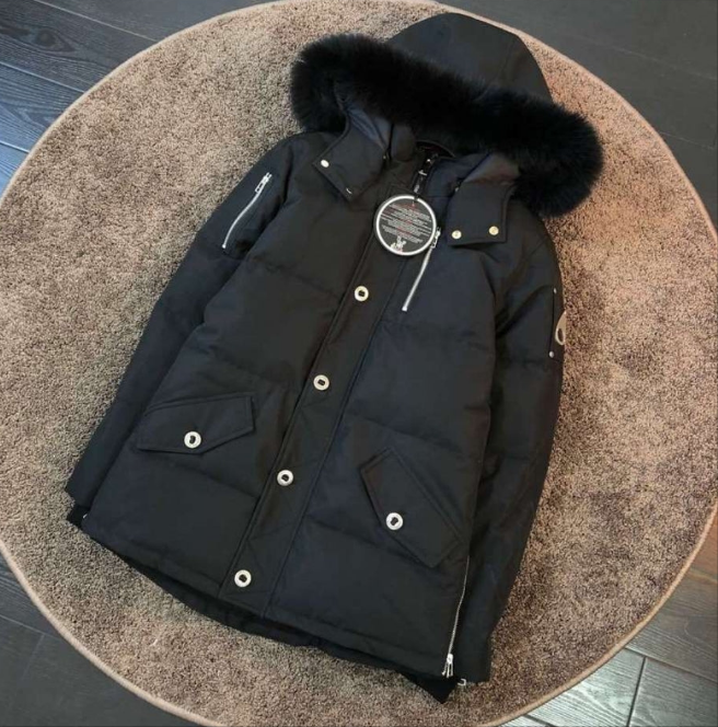 Les doudounes Moose Knuckles allient élégance et performance pour offrir une protection optimale contre le froid. Leur design sophistiqué.pas cher. Le moins cher.