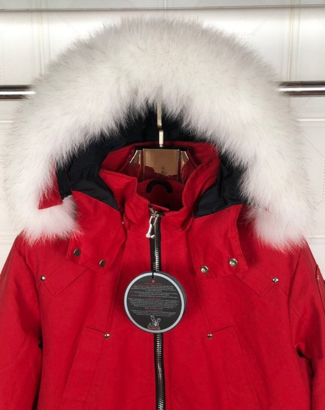 Les doudounes Moose Knuckles allient élégance et performance pour offrir une protection optimale contre le froid. Leur design sophistiqué.pas cher. Le moins cher.