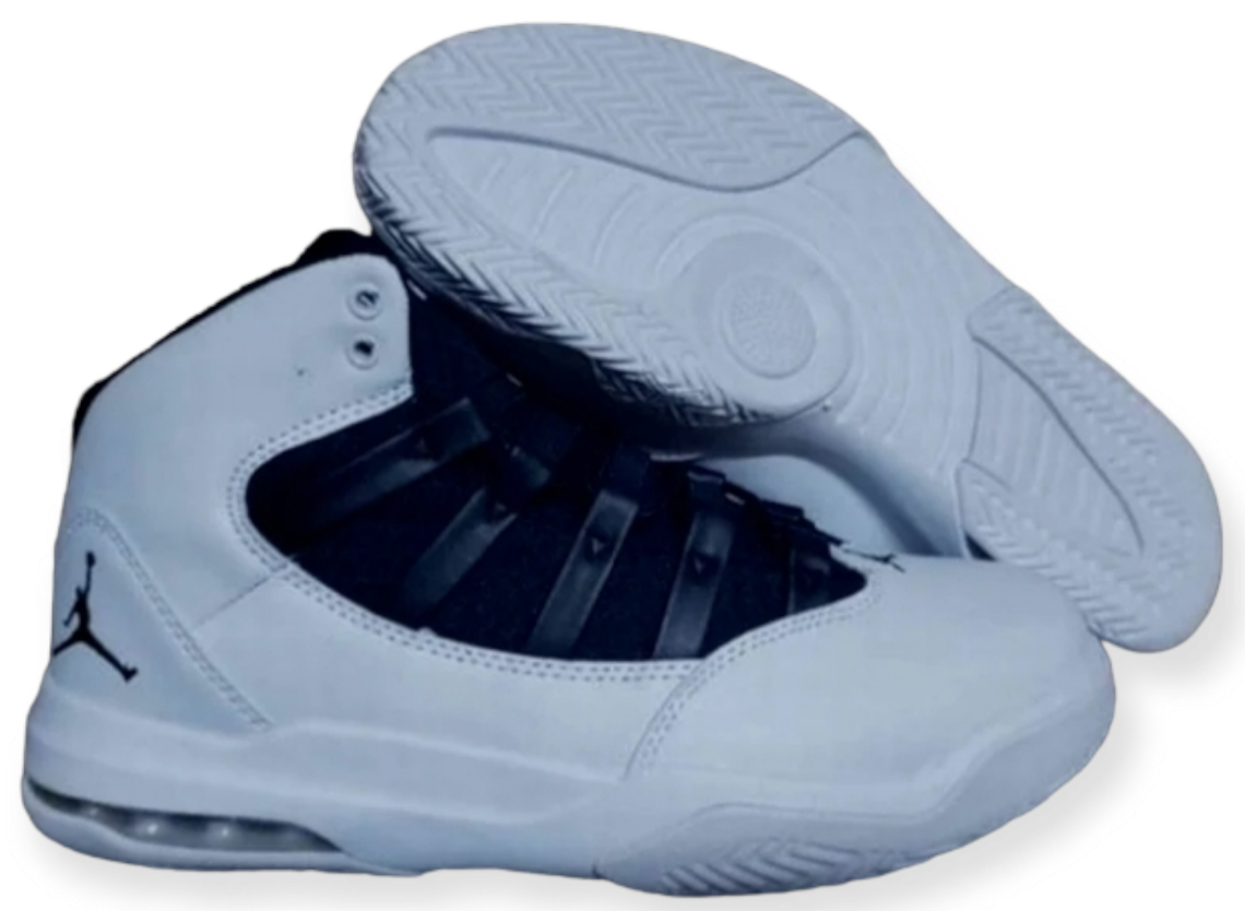 Les baskets Air Jordan 4 offrent un style iconique et une performance remarquable.
leur design distinctif pas cher. le moin cher.