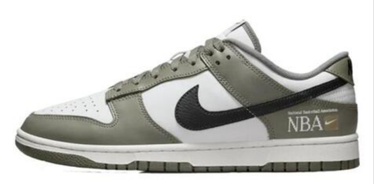 Les baskets Nike SB Dunk allient un style emblématique à un confort supérieur. Leur design légendaire et leurs matériaux de haute qualité. Pas cher.le moins cher .