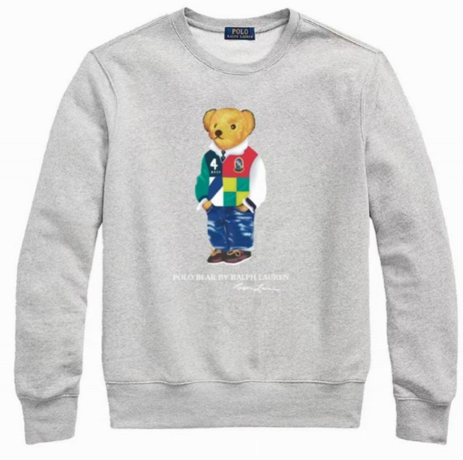 Le sweat Ralph Lauren allie performance et style. Son design élégant et sa qualité supérieure le rendent indispensable pour les amateurs de mode. Fabriqué avec des matériaux de qualité, ce sweat offre un confort optimal et un look raffiné.