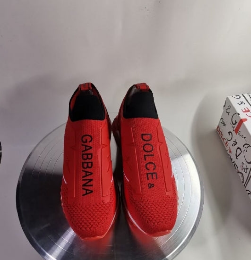 les chaussures Dolce & Gabbana Femme sont un témoignage de l'engagement de Dolce & Gabbana à combiner style et sophistication.