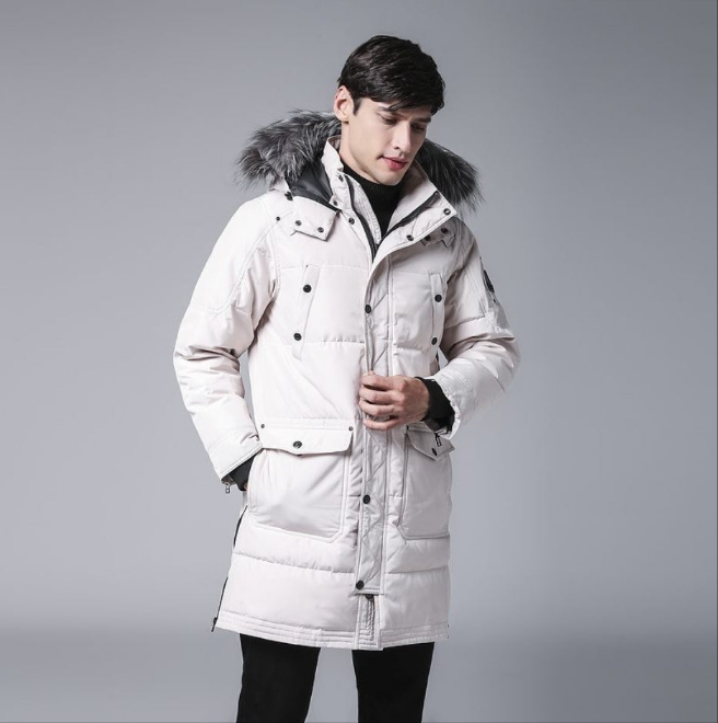 Les doudounes Moose Knuckles allient élégance et performance pour offrir une protection optimale contre le froid. Leur design sophistiqué.pas cher. Le moins cher.