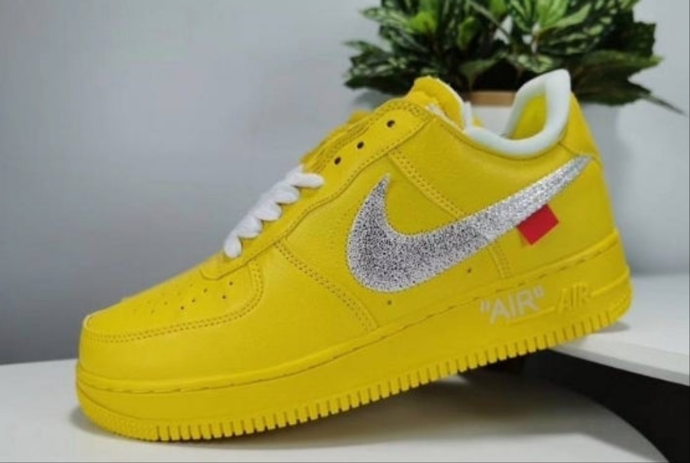 Premièrement : Les baskets Nike Air Force 1 Low femme incarnent l’alliance parfaite entre style intemporel et innovation technique.