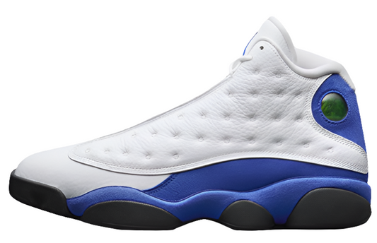 Les  baskets  Air Jordan 13 "Love & Respect" (Black and White) Femme permettent de personnaliser votre style tout en bénéficiant d’un confort supérieur.