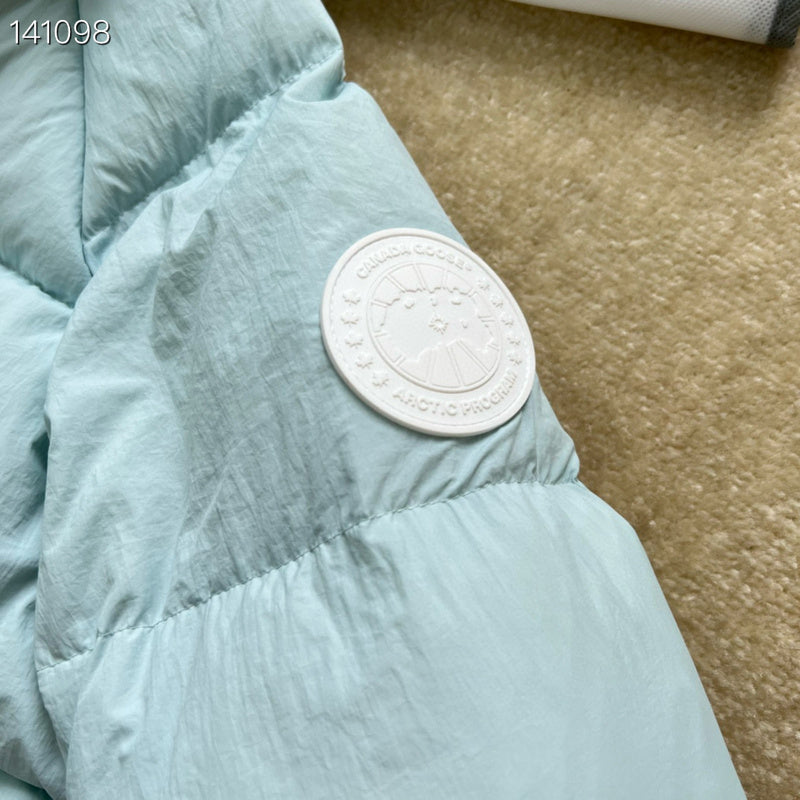 la Doudoune Canada G00se Femme est un témoignage de l'engagement de Canada G00se à combiner style au meilleur prix.  Le moins cher.