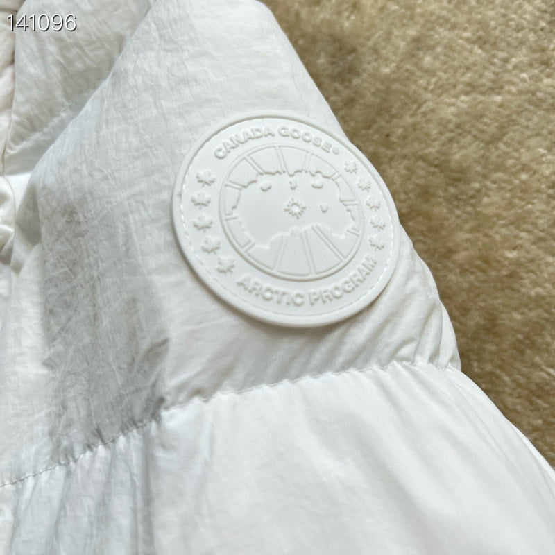 la Doudoune Canada G00se Femme est un témoignage de l'engagement de Canada G00se à combiner style au meilleur prix.  Le moins cher.