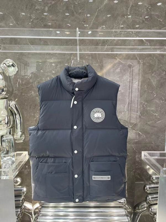 La doudoune Canada Goose Parka Femme
Résultat de l'évolution emblématique de la marque Canada Goose, la doudoune Canada Goose Parka Femme