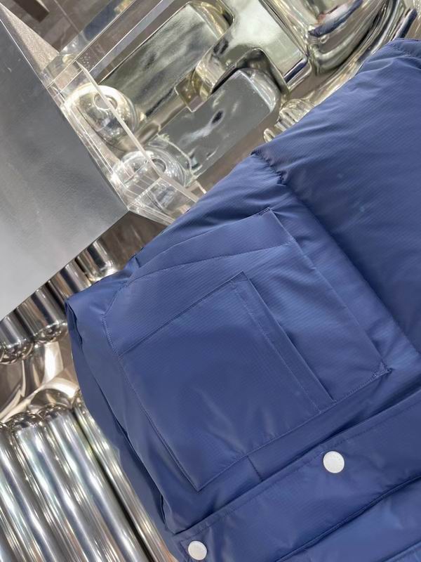 La Doudoune Canada GOOse
Résultat de l'évolution emblématique de la marque Canada G00se, la Doudoune Canada G00se