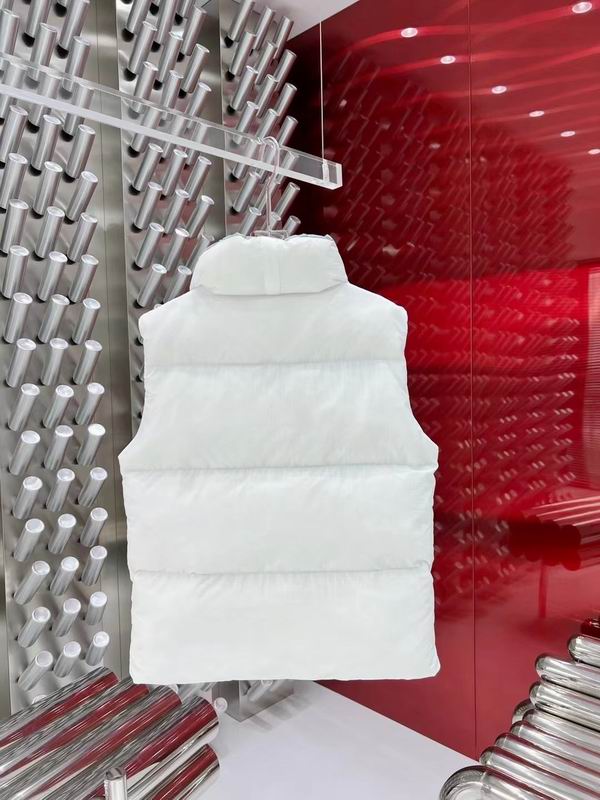 La doudoune Canada Goose Parka Femme
Résultat de l'évolution emblématique de la marque Canada Goose, la doudoune Canada Goose Parka Femme