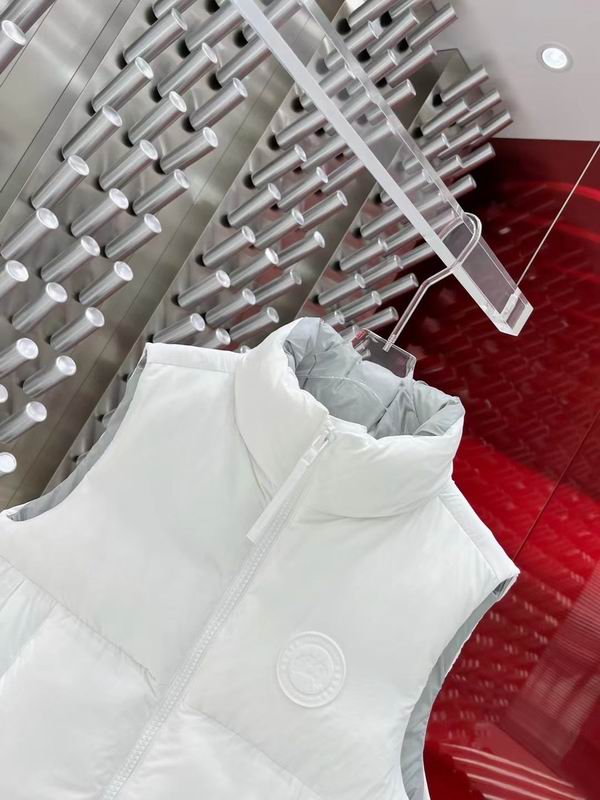 La doudoune Canada Goose Parka Femme
Résultat de l'évolution emblématique de la marque Canada Goose, la doudoune Canada Goose Parka Femme