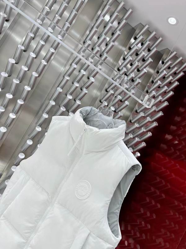 La doudoune Canada Goose Parka Femme
Résultat de l'évolution emblématique de la marque Canada Goose, la doudoune Canada Goose Parka Femme